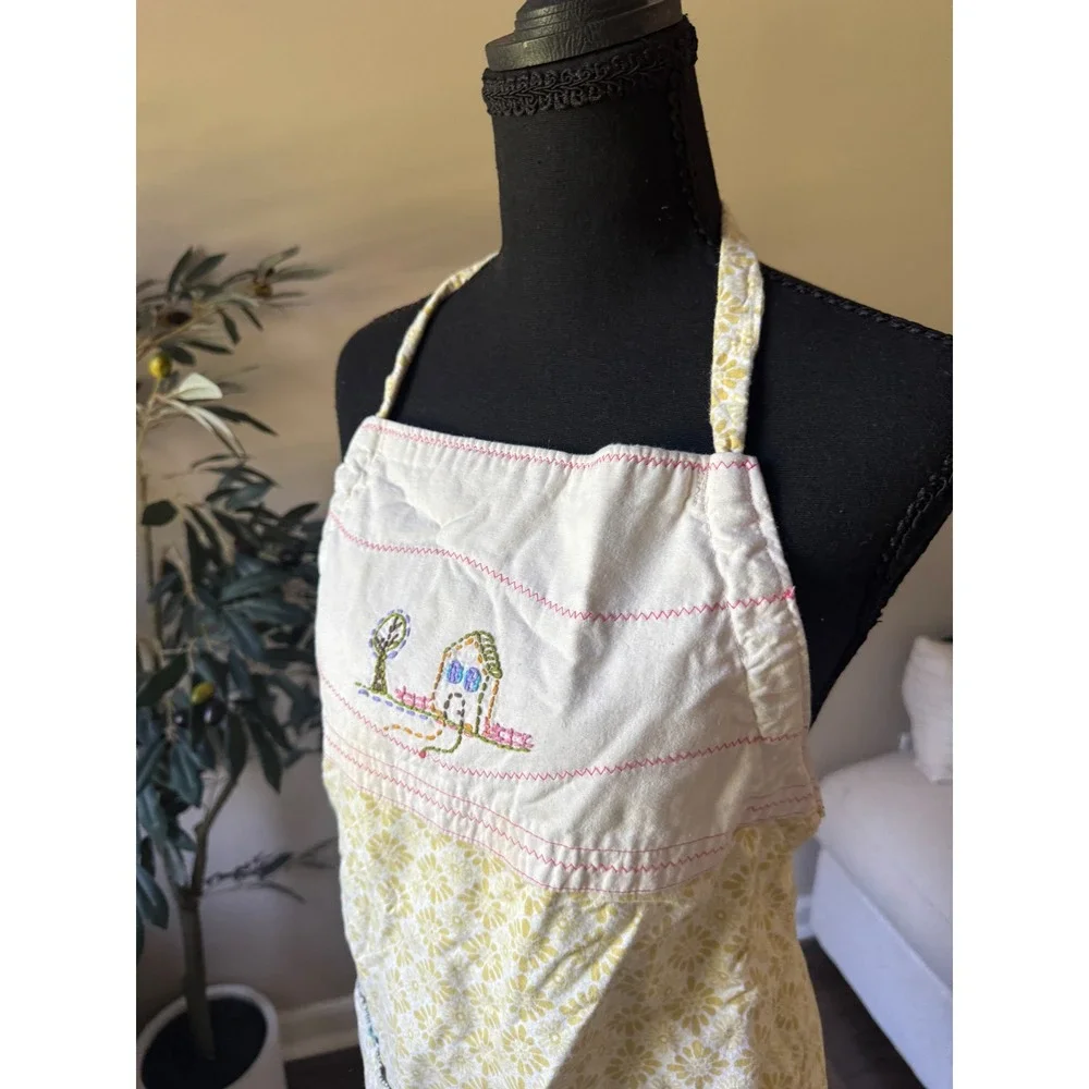 Vintage Style Embroidered Cottagecore Bib Apron Yellow Floral Pockets Tie Back